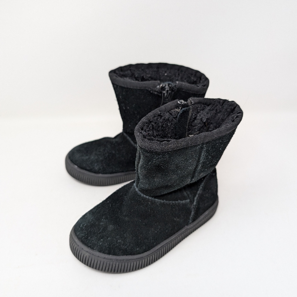 Toddler girls' Cat & Jack black suede boot with side zipper.